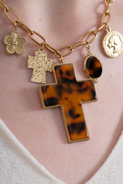 COLLAR CRUCE DORATA